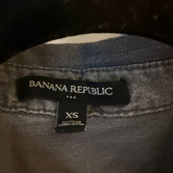 Banana Republic Charcoal Denim Shirt - Picture 2 of 4